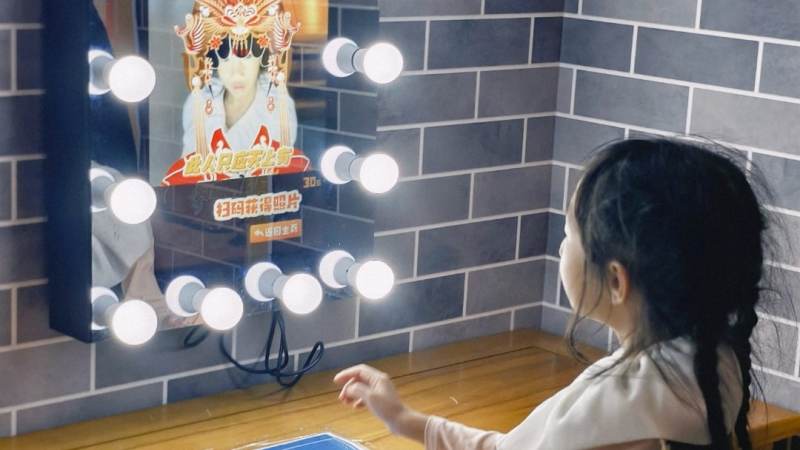 VR设备佩戴舒适度怎么调?头带压力、瞳距与面罩贴合技巧
